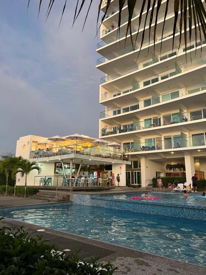 Resort Playa Azul Departamentos Frente Al Mar Tonsupa Εξωτερικό φωτογραφία