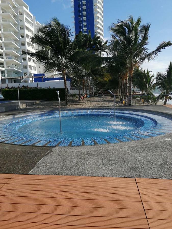 Resort Playa Azul Departamentos Frente Al Mar Tonsupa Εξωτερικό φωτογραφία